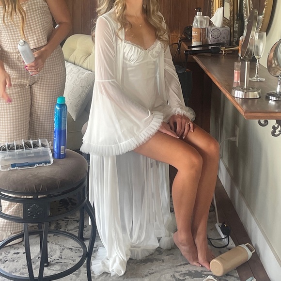 Amazon White Sheer Robe - Picture 3 of 3